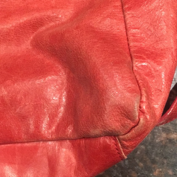 Beautiful Elliott Lucca red leather purse handbag - Picture 4 of 7